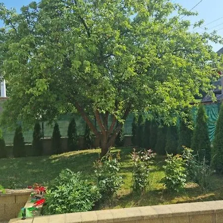 Rekreacni Domek V Ceskem Krasu 度假居 *